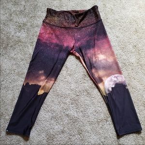 Onzie Galaxy Capris